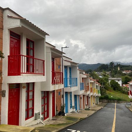 Casa Roma - La Tranquilidad Del Campo En La Ciudad - Rnt 1 0 8 1 3 7- Villa Саленто Екстериор снимка