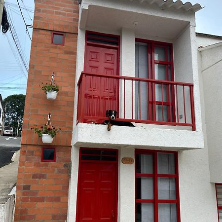 Casa Roma - La Tranquilidad Del Campo En La Ciudad - Rnt 1 0 8 1 3 7- Villa Саленто Екстериор снимка